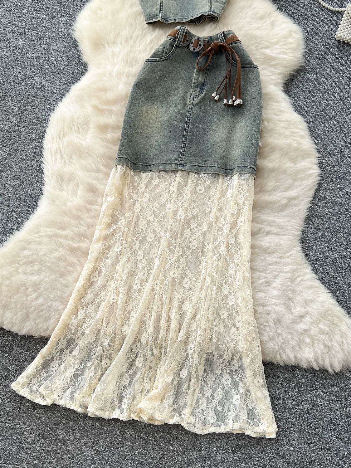 Bombshell babe set DTP228 images